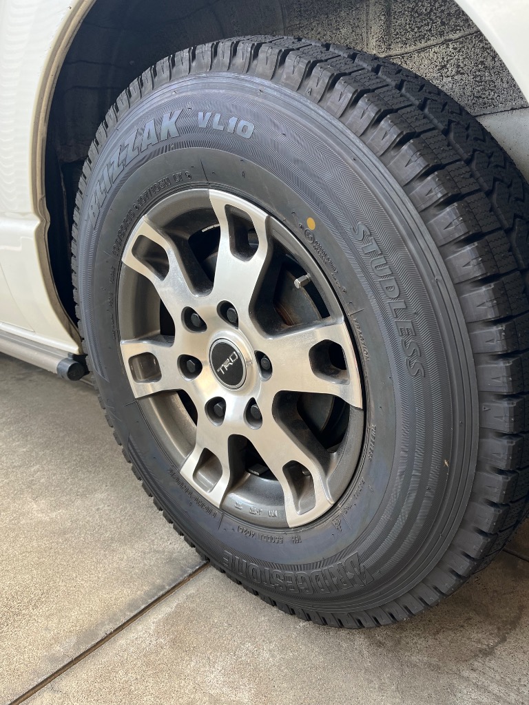 ブリザック 4本 国内正規品 195/80R15 107/105N VL10 BLIZZAK