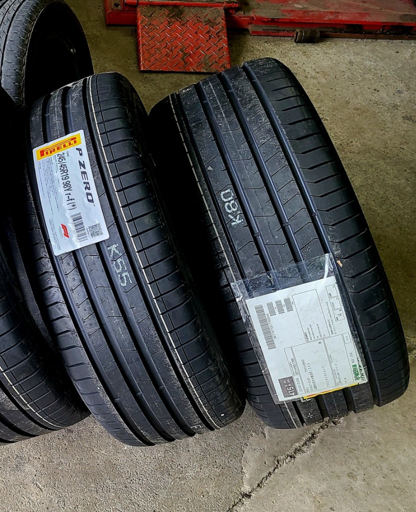 ランフラット P ZERO 245/45R19 98Y ピレリ Pzero ピーゼロ ランフラットタイヤ RFT RUNFLAT