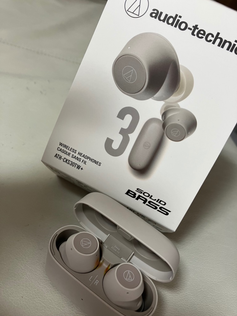 ATH-CKS30TW　オーディオテクニカ ワイヤレスイヤホン ホワイト ATH-CKS30TW+｜イヤホン：完全ワイヤレス SOLID BASS｜株式会社