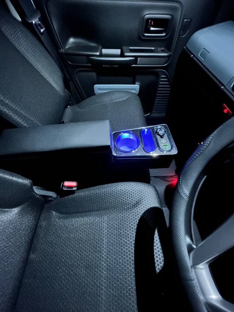 スズキ スペーシアベース アームレスト 7色変換 呼吸ランプ コンソールボックス 7色変換 呼吸ランプ コンソールボックス アームレスト 大容量収納 訳