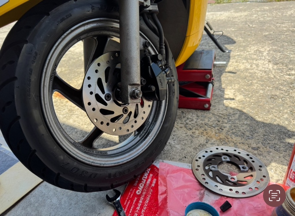 ホンダ　リード125　JK12　ホイール　タイヤ　ローター　ブレーキ　　セット ホンダ リード125 JK12 ホイール タイヤ ローター ブレーキ