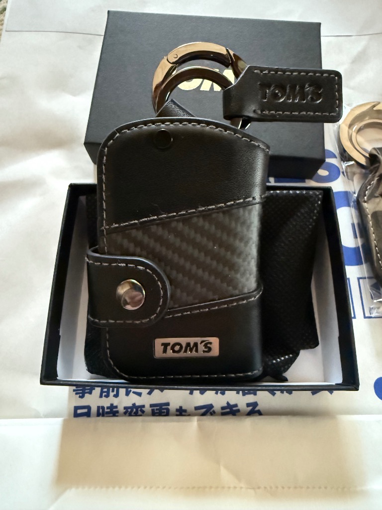 トムス　カーボンスマートキーケース カーボンスマートキーケース