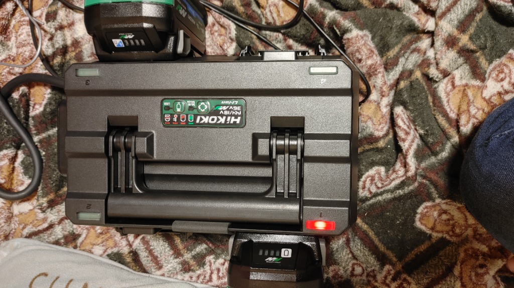 HiKOKI (ハイコーキ) 旧日立工機 充電器 マルチポート充電器 HiKOKI (ハイコーキ) 旧日立工機 充電器 マルチポート充電器