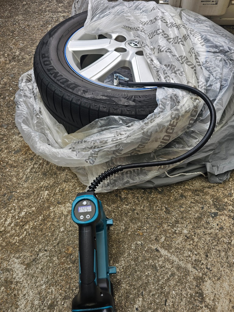 マキタ マキタ[makita] 18V 充電式空気入れ MP180DZ (本体のみ
