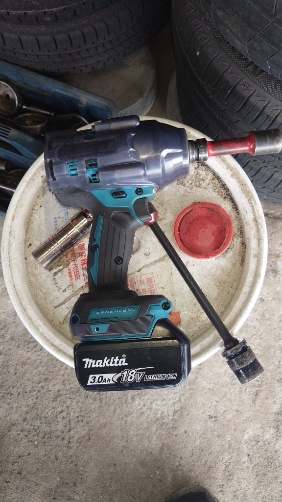 Makita - インパクトレンチ TW700DZ マキタ電動工具 充電式インパクトレンチ TW700DZ 18V 本体のみ