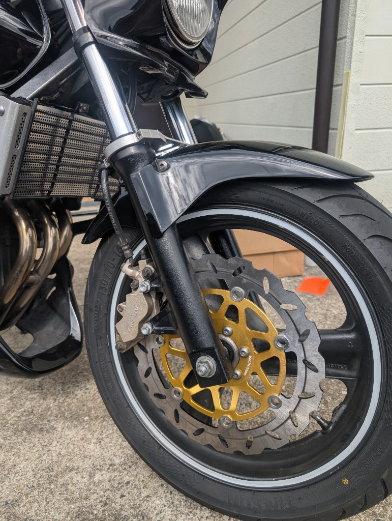 バイク　ホーネット250　フロントブレーキキャリパー VTR250　送料無料 HONDA ホンダ HONET250 VTR250 社外品 フロントディスク 金 黒