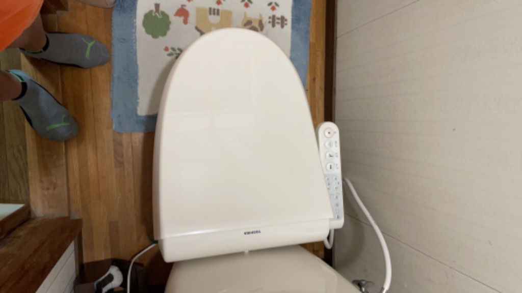 TOSHIBA（東芝） 【無料3年保証】クリーンウォッシュ 温水洗浄便座
