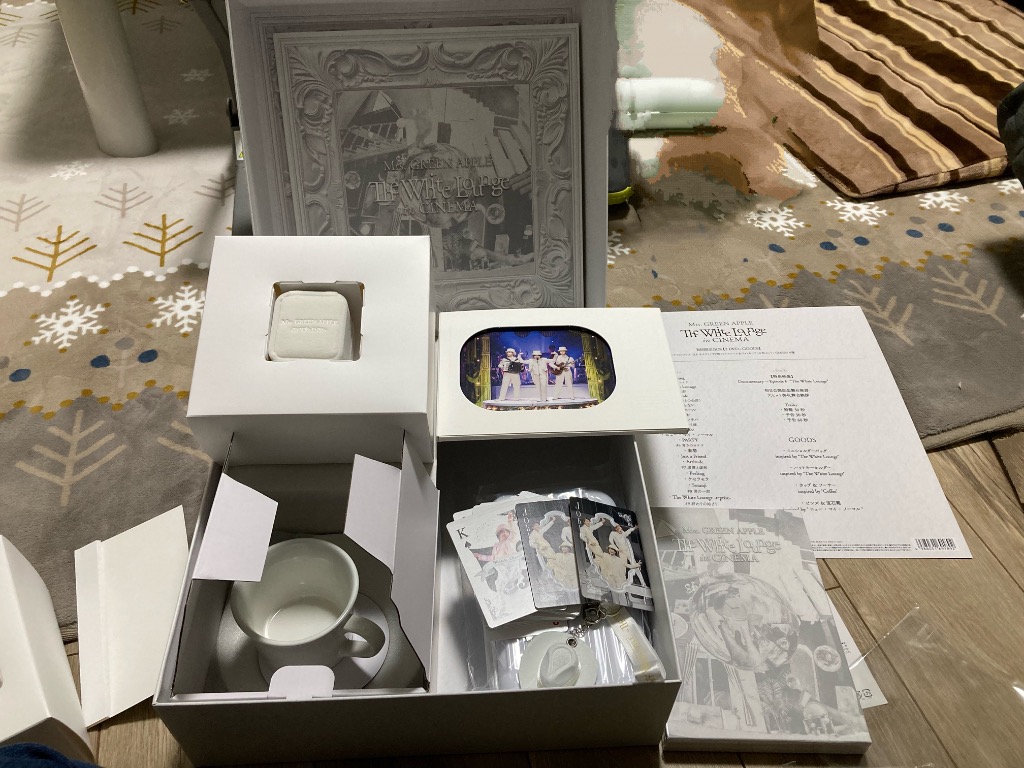 Mrs. GREEN APPLE The White Lounge in CINEMA ［2DVD+GOODS