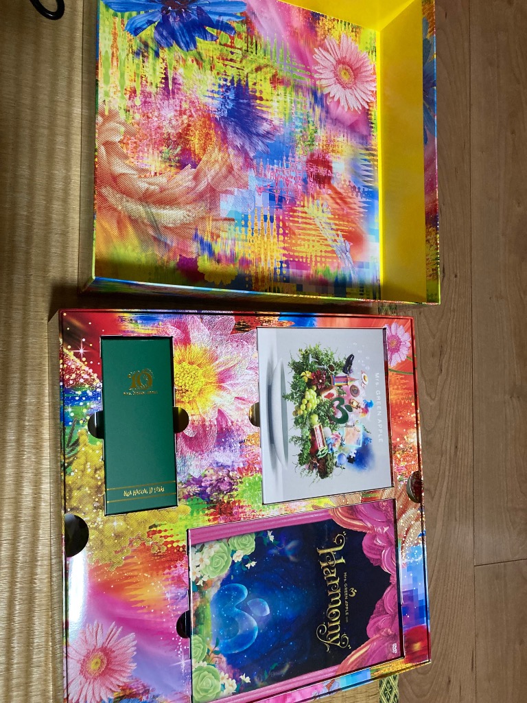 邦楽 Mrs. GREEN APPLE10& Harmony COMPLETE BOX 10 [10 & “Harmony” COMPLETE BOX][CD][+Blu-ray][+GOODS] - Mrs