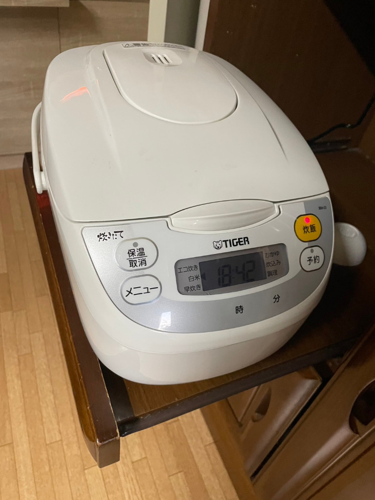 タイガー 炊飯器 炊きたて 5.5合 JBH-G101W ホワイト タイガー 炊飯器 5.5合炊き 一人暮らし用 JBH-G101-W 炊きたて