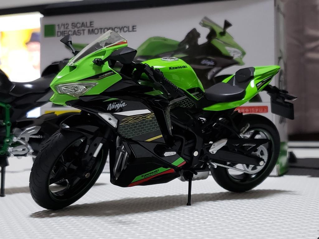 スカイネット 1/12 完成品バイク KAWASAKI Ninja ZX-25R ライム 