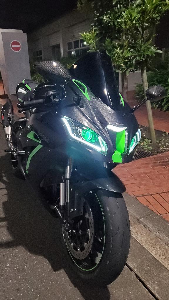 Kawasaki ZX-10R/ZX-10RR 16-20年 カスタムヘッドライトキット FullLED