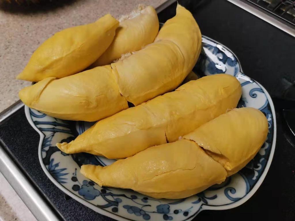 タイ産ドリアン Mサイズ 約2.0kg〜2.5kg 4玉入り（モントーン種