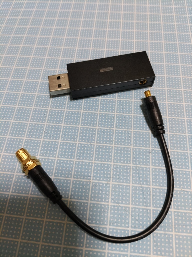 SMA⇔MCX変換ケーブル SMA(メス)⇔MCX(オス)全長:約10cm