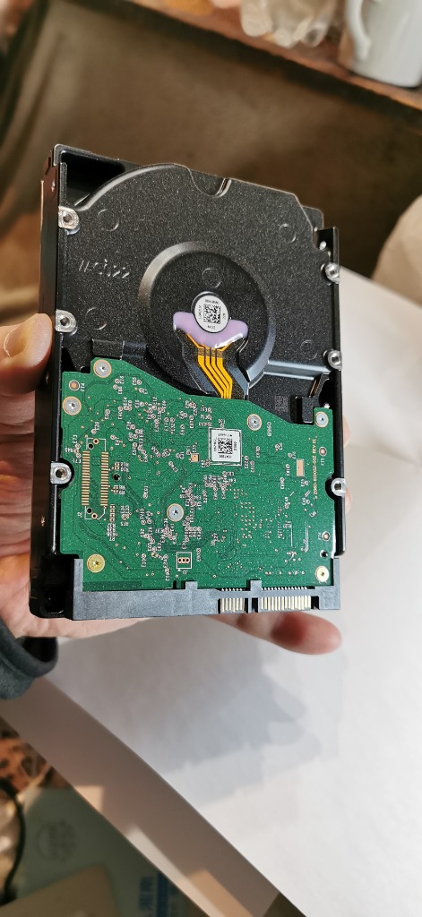 WD80EAAZ [3.5インチ内蔵HDD / 8TB 5640rpm 256MBキャッシュ WD