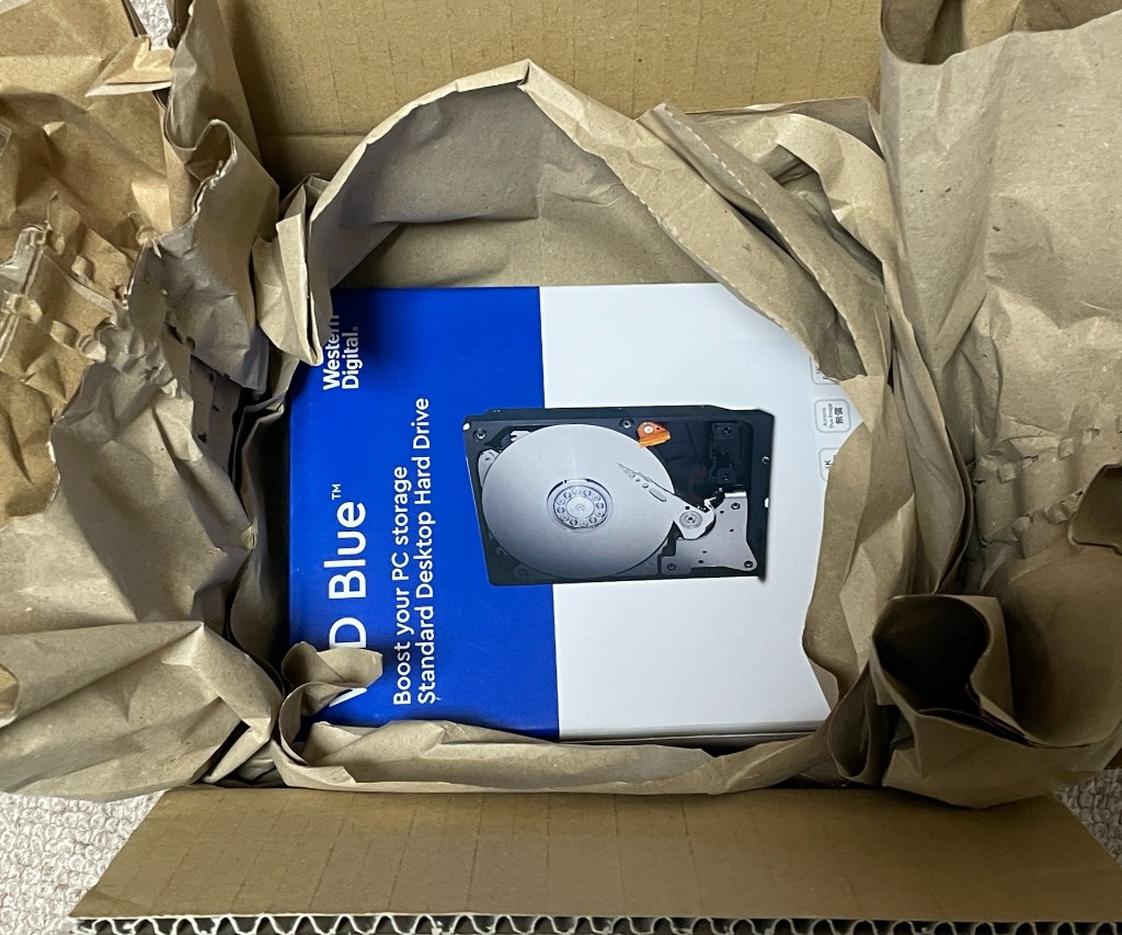 WD Blue WD40EZAX [3.5インチ内蔵HDD / 4TB 5400rpm Blue WD Blue WD40EZAX [3.5インチ内蔵HDD / 4TB 5400rpm Blue