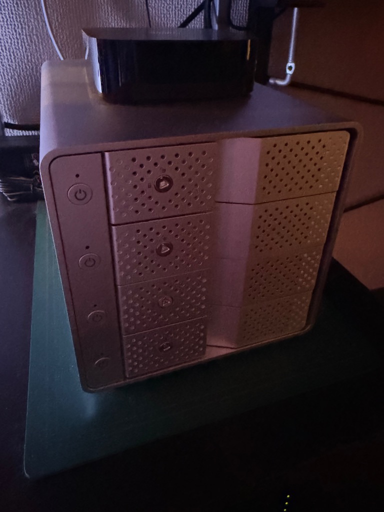 裸族のカプセルホテル USB3.2 CRCH35U32CIS : ツクモ パソコン Yahoo