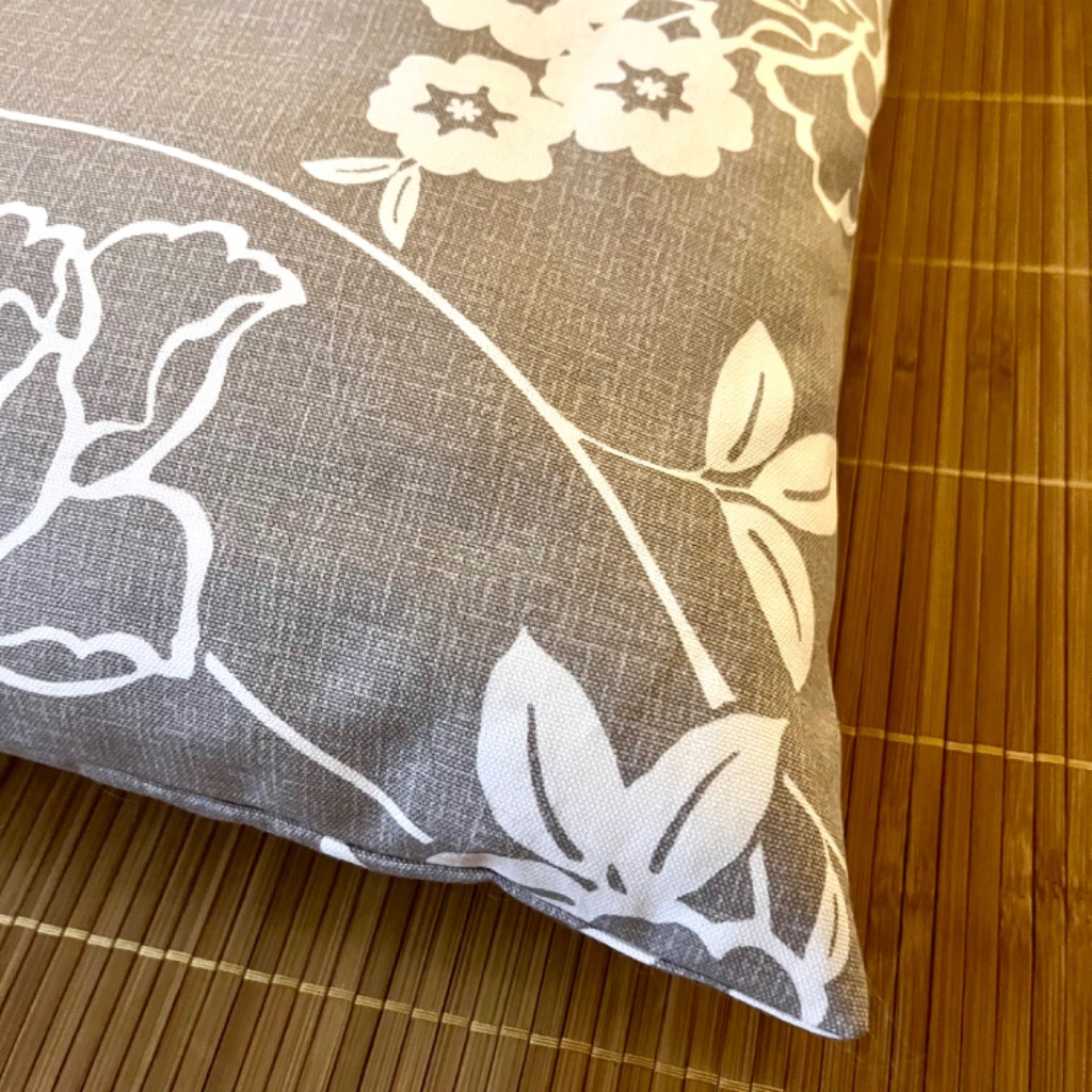 座布団カバー 約55×59cm 銘仙判 ぼたん ぎんねず 綿100％ 日本製