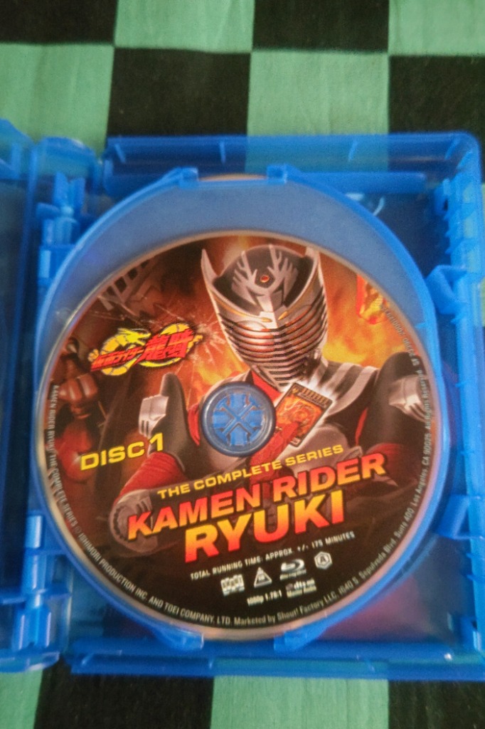 仮面ライダー龍騎　TV版全50話+劇場版BOX！北米版ブルーレイ 仮面ライダー龍騎 Blu‐ray BOX 1 | 東映ビデオ オンライン