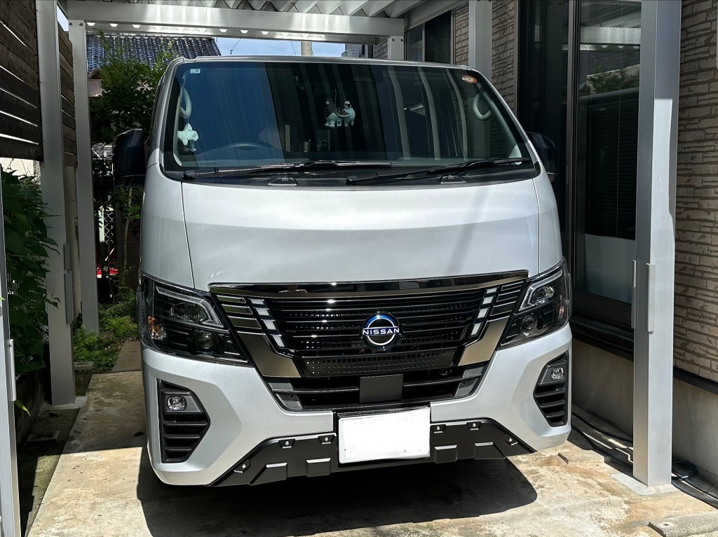 キャラバン フロントグリルガーニッシュカバー 塗装済 3型 ナロー用