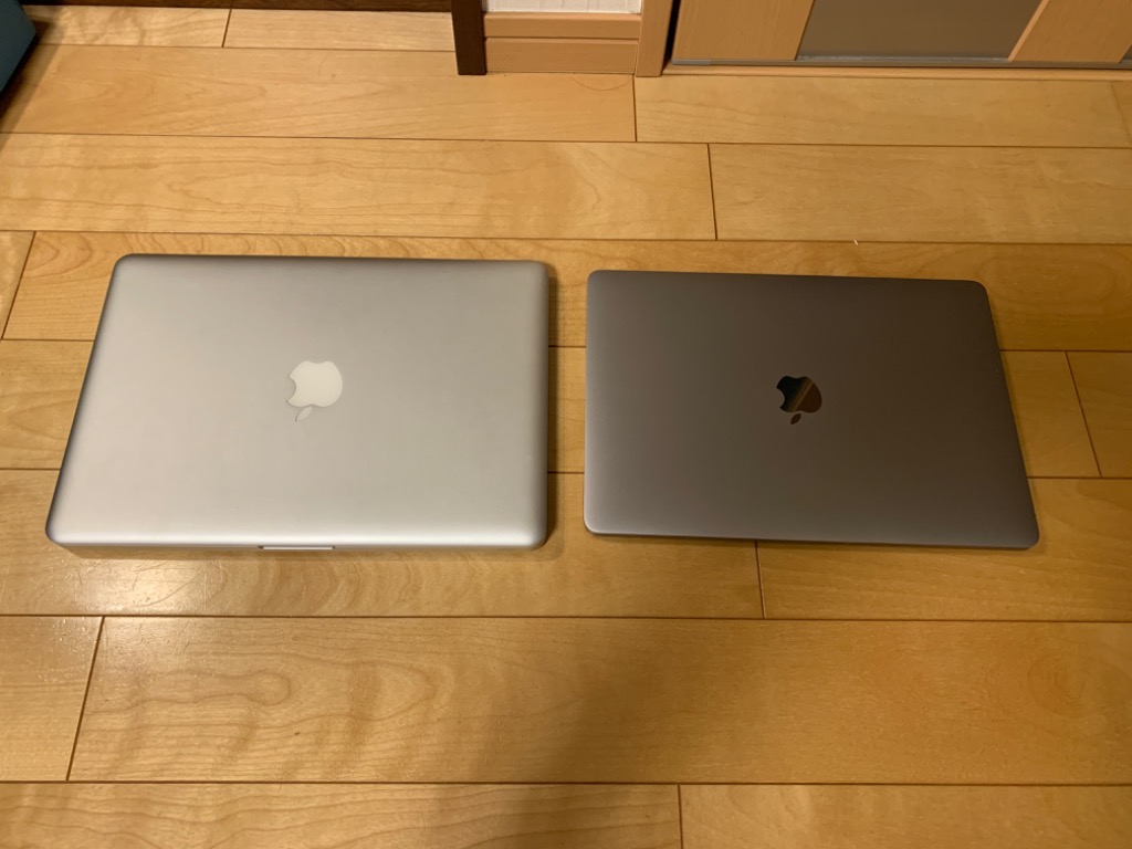 Apple MacBook Pro スペースグレイ ［MNQF2J/A］ 2016モデル Mac
