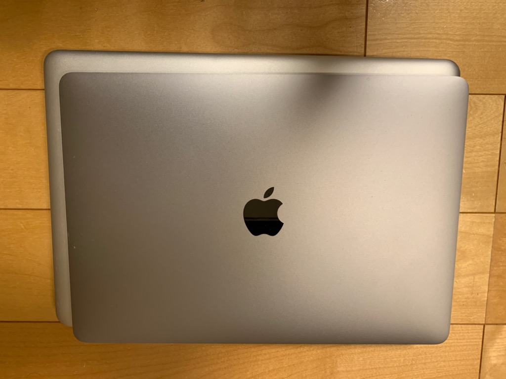Apple MacBook Pro スペースグレイ ［MNQF2J/A］ 2016モデル Mac
