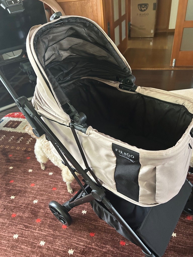 Combi FikaGO FREE TO GO 2（ヒュッゲベージュ） compet ペット