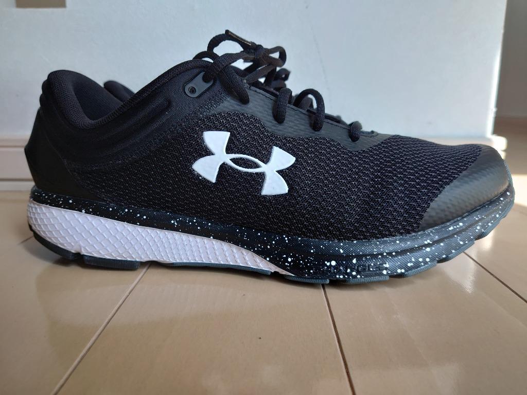 アウトレット】公式 アンダーアーマー UNDER ARMOUR UA UAチャージド エスケープ3 ビッグロゴ エクストラワイド（ランニング／MENS）  3025133 : u30251330001 : アンダーアーマー公式 Yahoo!ショッピング店 - 通販 - Yahoo!ショッピング