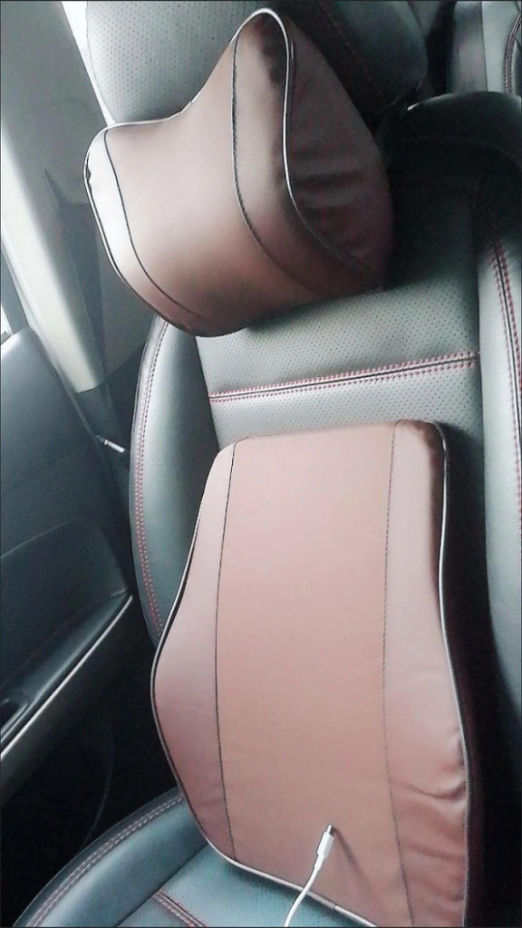 Gucci 車 ヘッドレスト ネックパッド グッチ 車 首 クッション