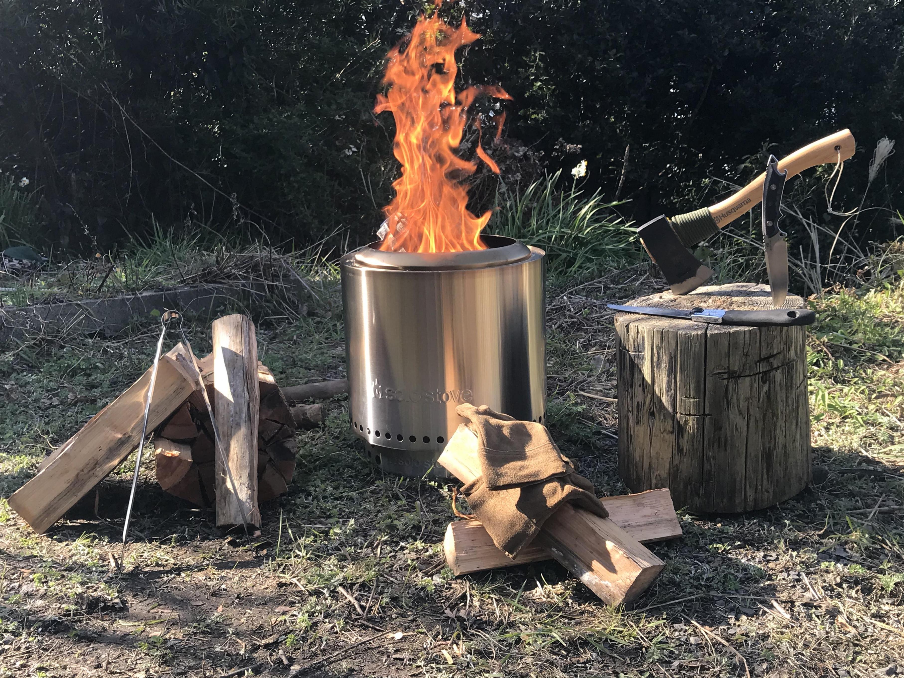 焚火台 薪ストーブ ソロストーブ レンジャー キット(本体+スタンド) ネイチャーストーブ ウッドストーブ 焚き火台 Solo Stove キャンプ  バーベキュー 二次燃焼 :90000019:UPI OUTDOOR ヤフー店 - 通販 - Yahoo!ショッピング