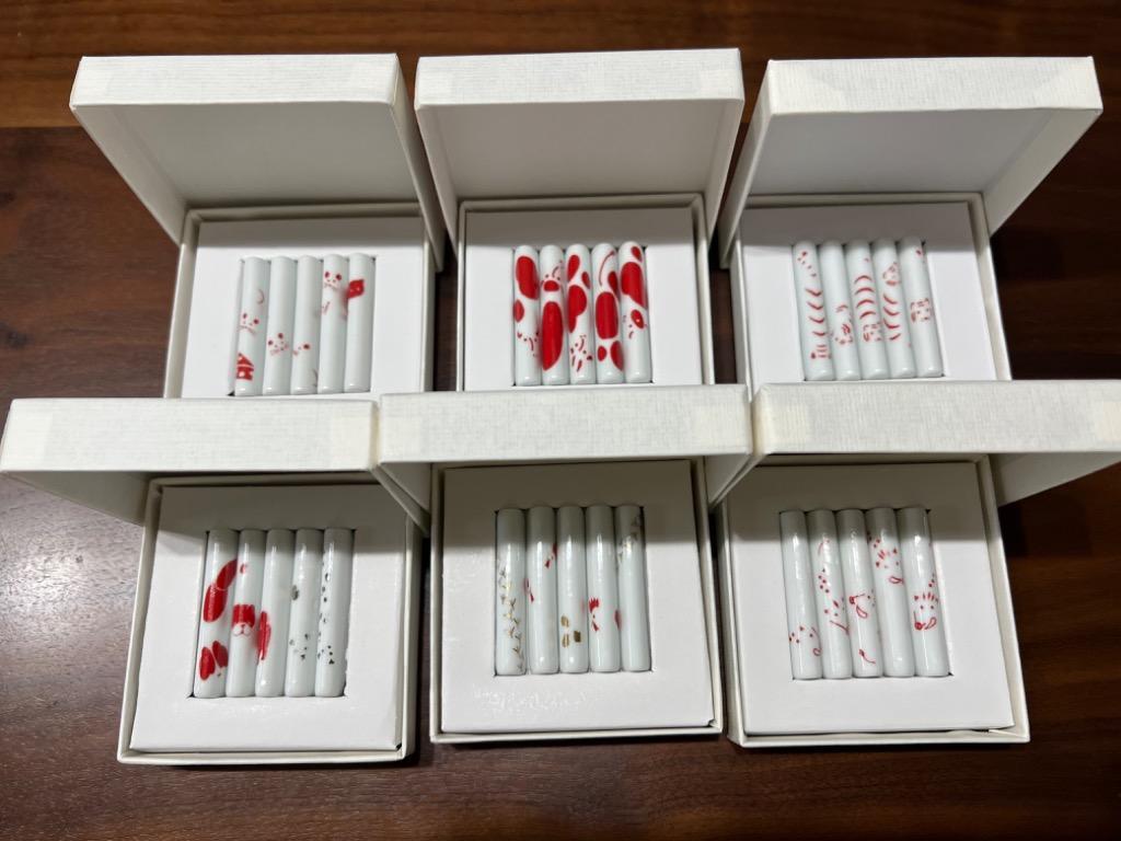 東屋 干支 箸置き 酉 とり 5本セット（赤絵・金彩） 化粧箱入り