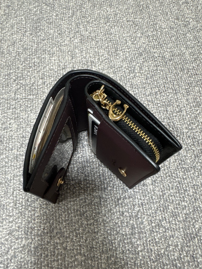 COACH（コーチ） 折り財布 二つ折り財布 折りたたみ財布 ミニ財布