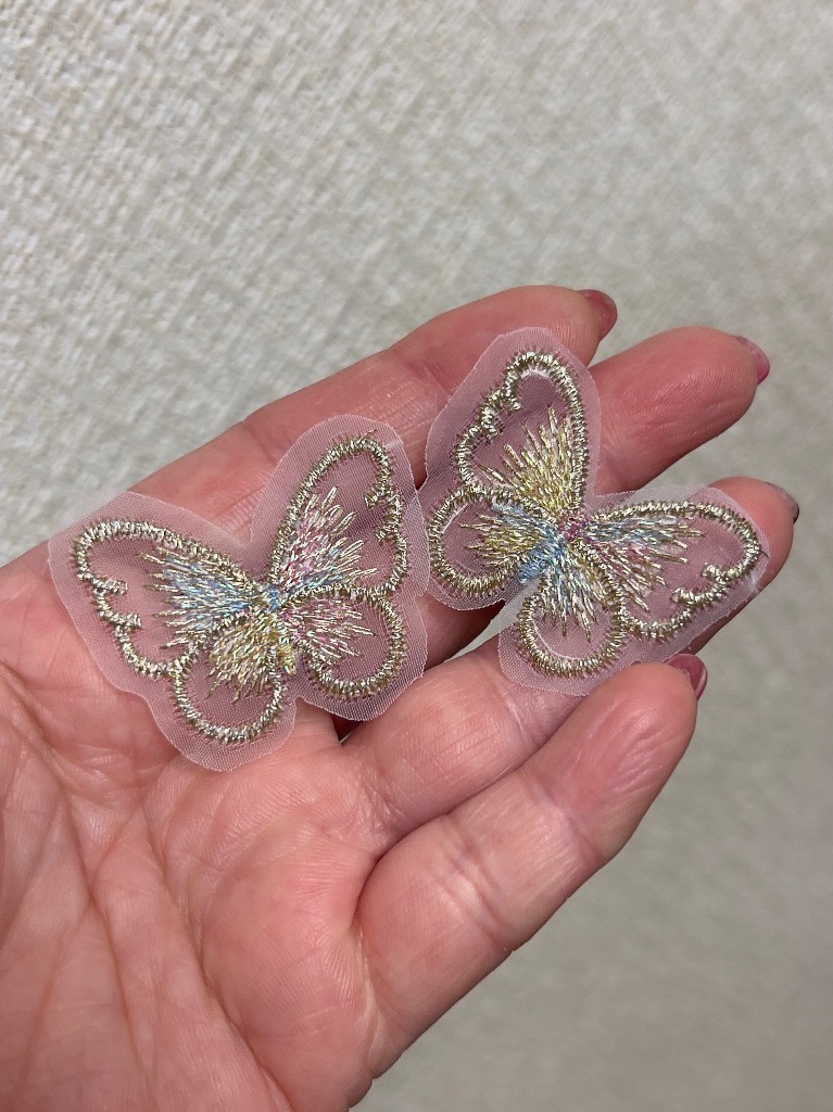刺繍 バタフライ レースモチーフ 蝶々 28mm 6枚 Aカラー 縫い