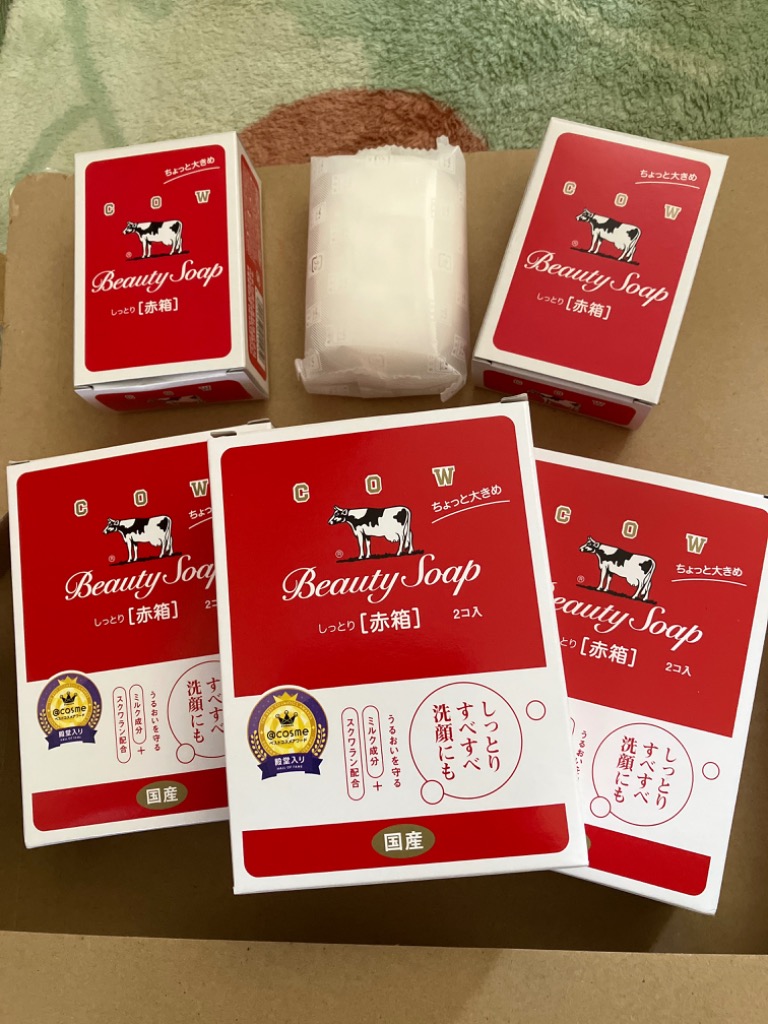 カウブランド 牛乳石鹸共進社 しっとり 赤箱 ちょっと大きめ カウブランド 牛乳石鹸共進社 しっとり 赤箱 ちょっと大きめ
