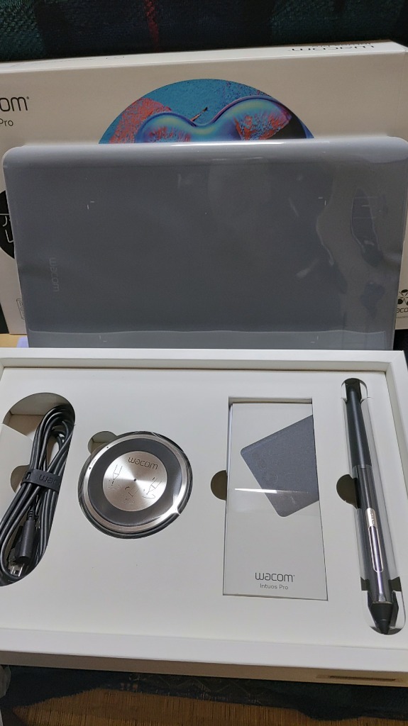 wacom Wacom Intuos Pro Small (PTH460K0D) ワコム ペン