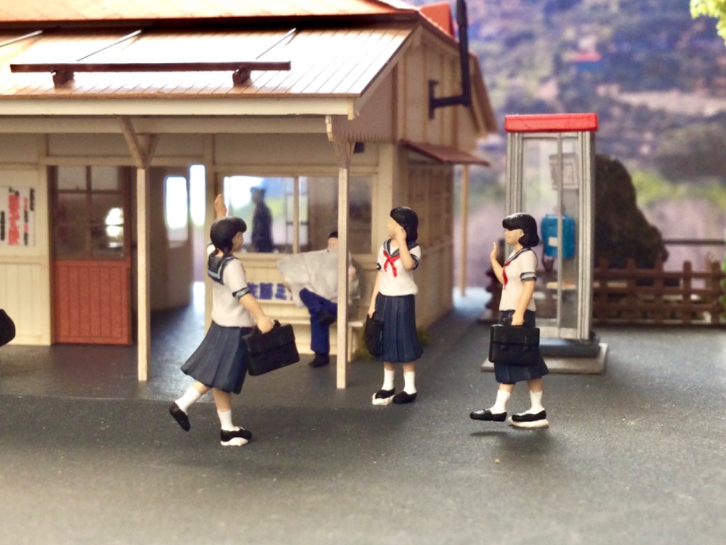 昭和　女子高生 日本人】1/80 16番人形 昭和風ジャンバスカートの女子高生 夏服B