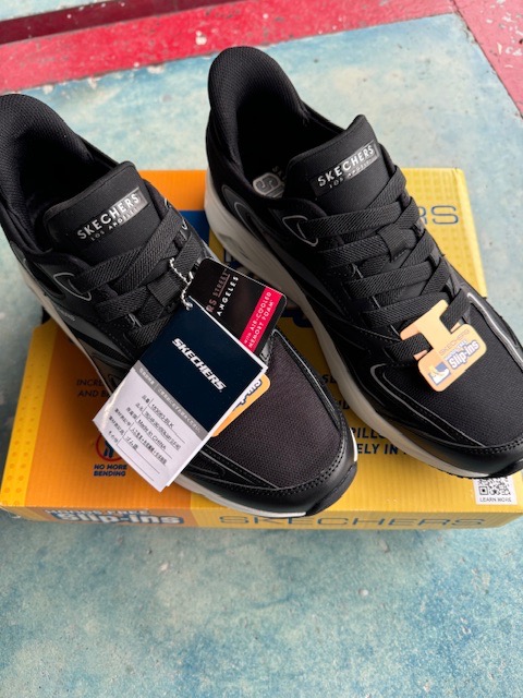 SKECHERS（スケッチャーズ） スリップインズ メンズ スニーカー 厚底