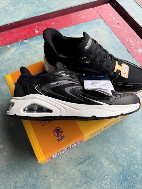 スケッチャーズ　スリップインズ　スニーカー　グレー SKECHERS スケッチャーズ レディース スリップインズ スニーカー