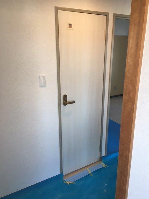 トイレのドア WC-G02（端窓）【L】（仕上Ｈ1821〜2120迄・仕上げW920迄