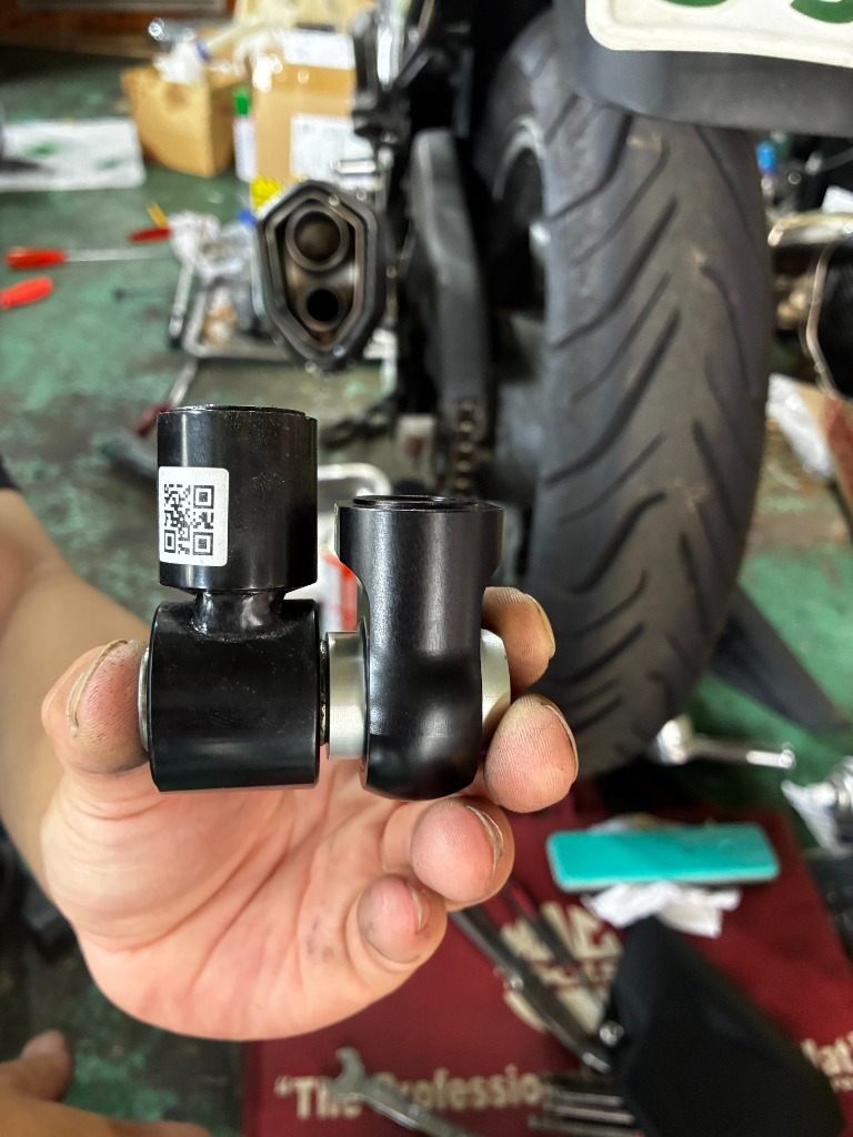 HYPERPRO ハイパープロ 22399004 ローダウンアイマウント 約-30mm