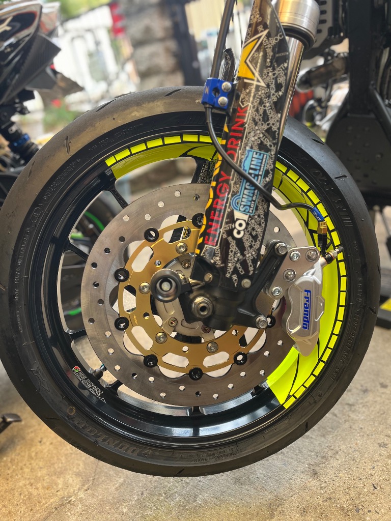 アウテックス 2ピース式キャリパーサポート クリア CRF250R/450R 04- アウテックス 2ピース式キャリパーサポート クリア CRF250R⁄450R 04-