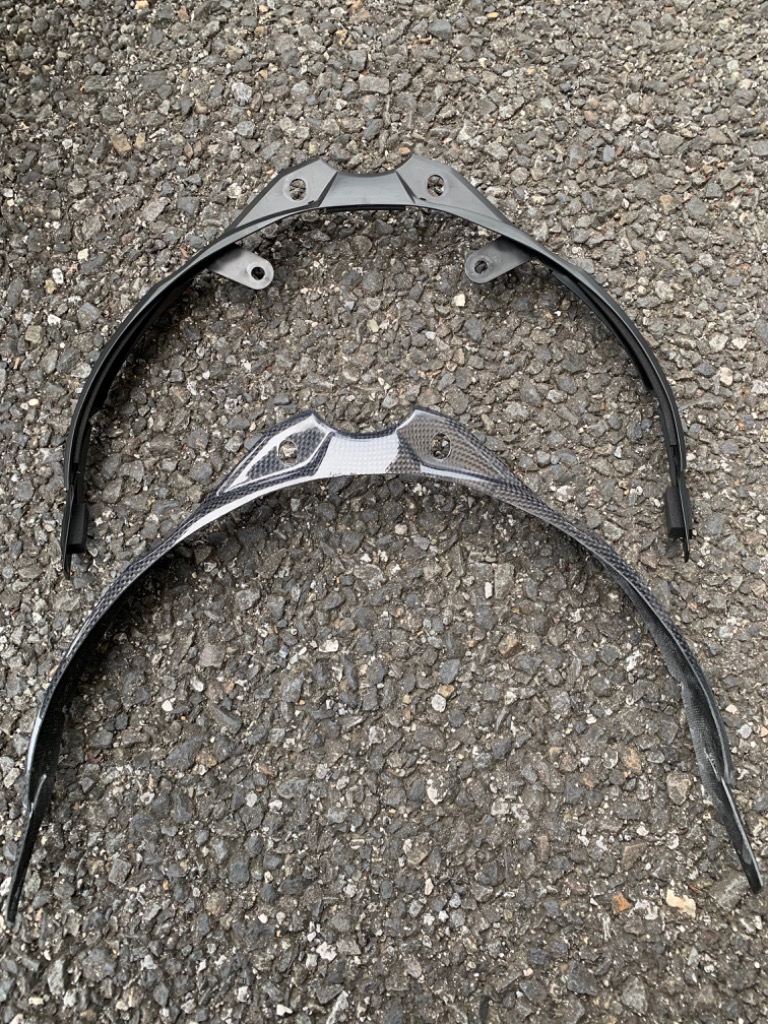 A-TECH（エーテック） タンクフロントカバーSTD タイプ：カーボン