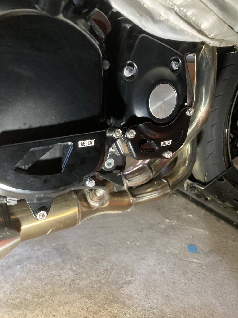 AELLA（アエラ） エンジンカバーガード3点セット カラー：ブラック