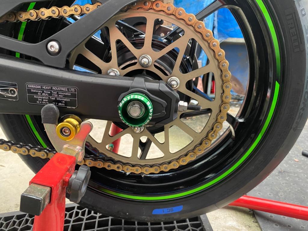 BABYFACE ベビーフェイス アクスルカップ カラー：レッド