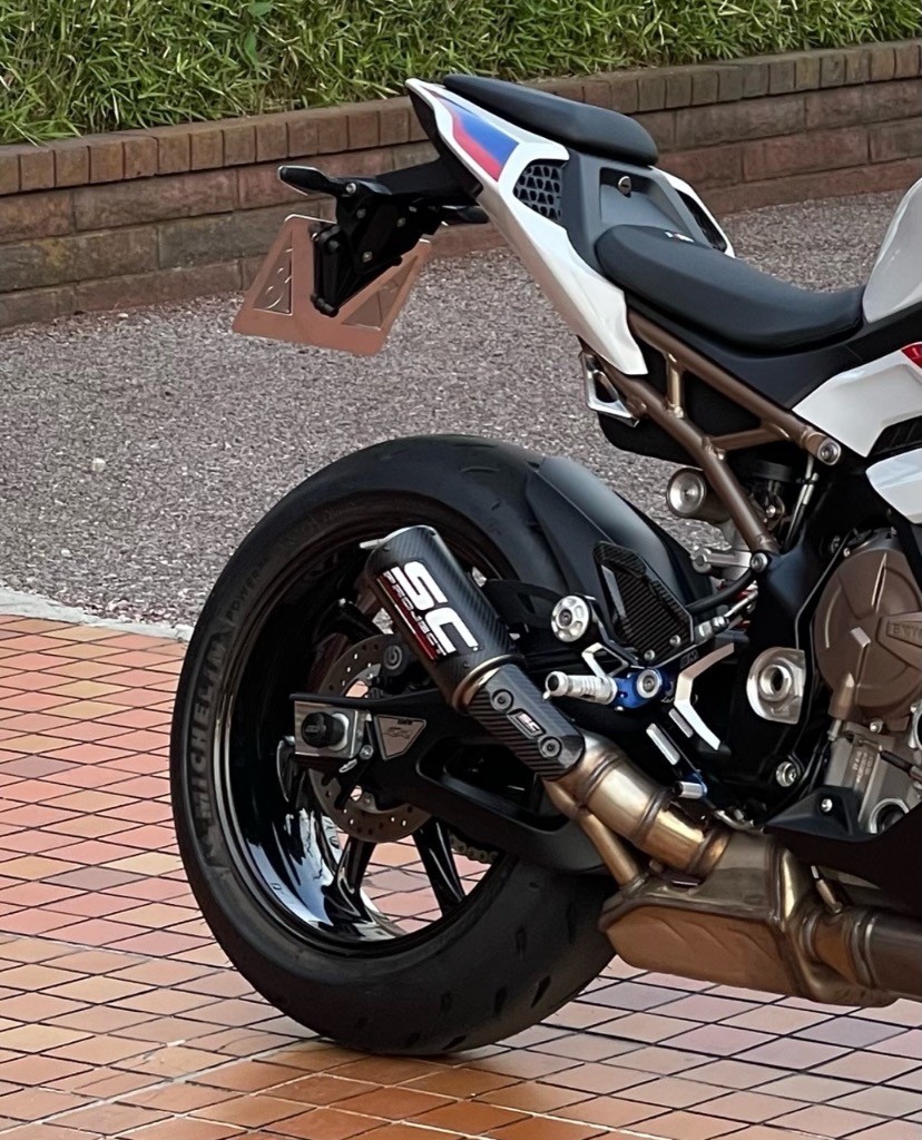 M1000R SC PROJECT CR-Tカーボンスリップオンマフラー SC-PROJECT】バイク用マフラー | CB1000R SC80 製品情報