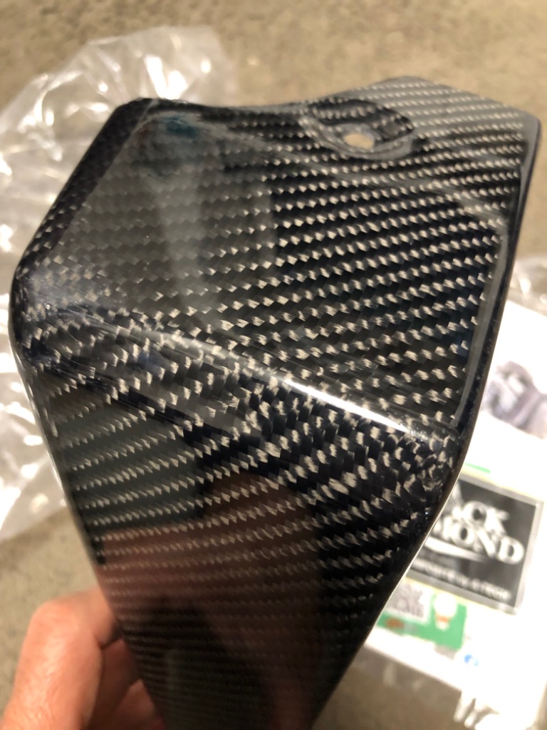 A-TECH（エーテック） ラジエターフードカバー 素材：綾織カーボン