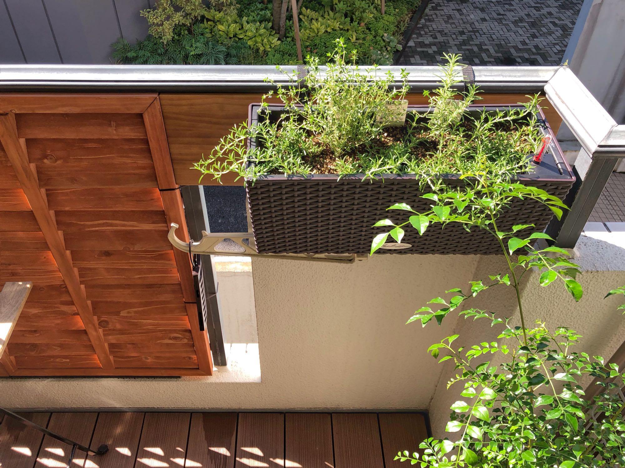 ハンギングプランター50サイズ 底面灌水機能 天然軽石付き 鉢 おしゃれ 壁掛け 吊り下げ 屋外 ベランダ Pmle 6550k Willベランダガーデン 通販 Yahoo ショッピング