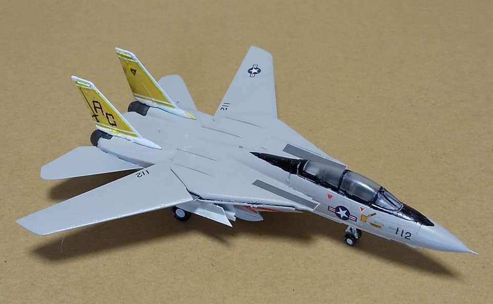 ダイキャストモデル 1/144 F-14 B トムキャット アメリカ海軍 32戦闘