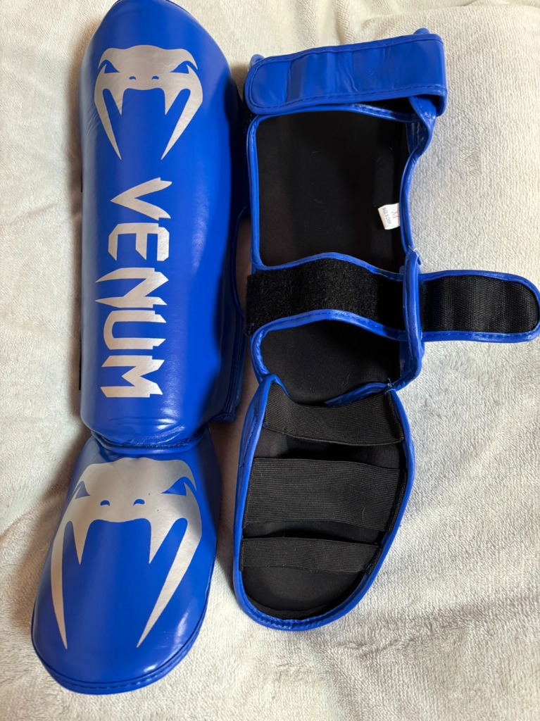 訳あり アウトレット レガース VENUM レッグガード シンガード