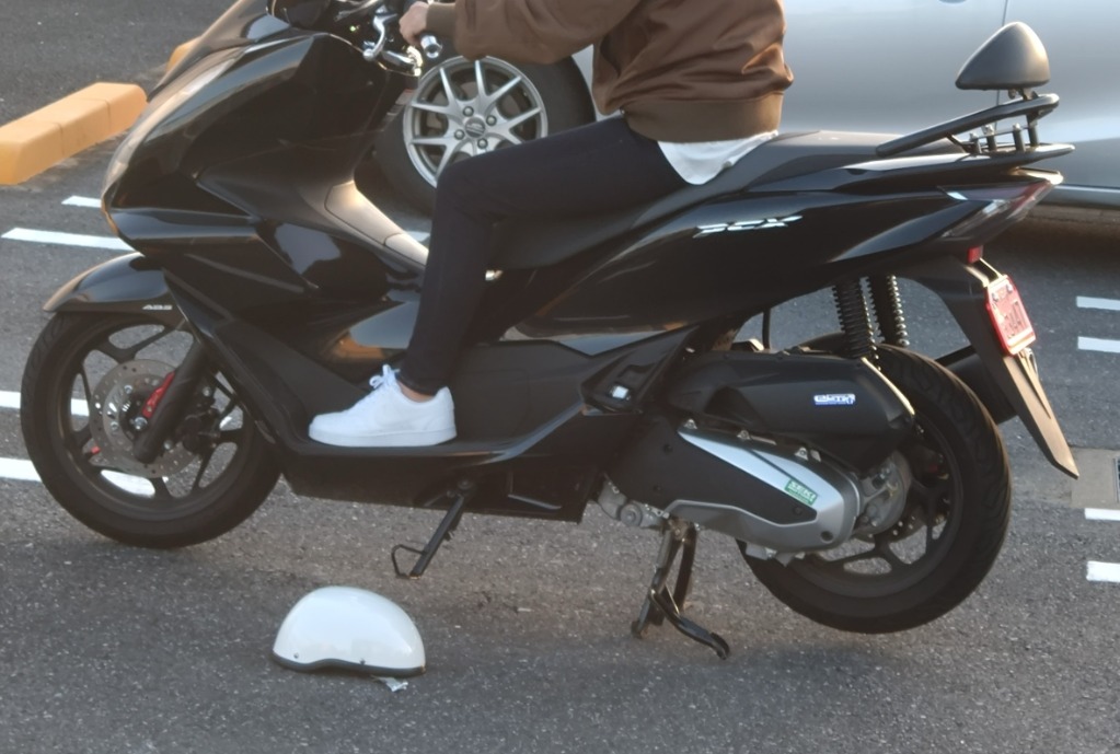 シグナスX　SE12J　SE44J　360mm 社外　リアサスペンション 61PTnTh6W7L.jpg_BO30,255,255,